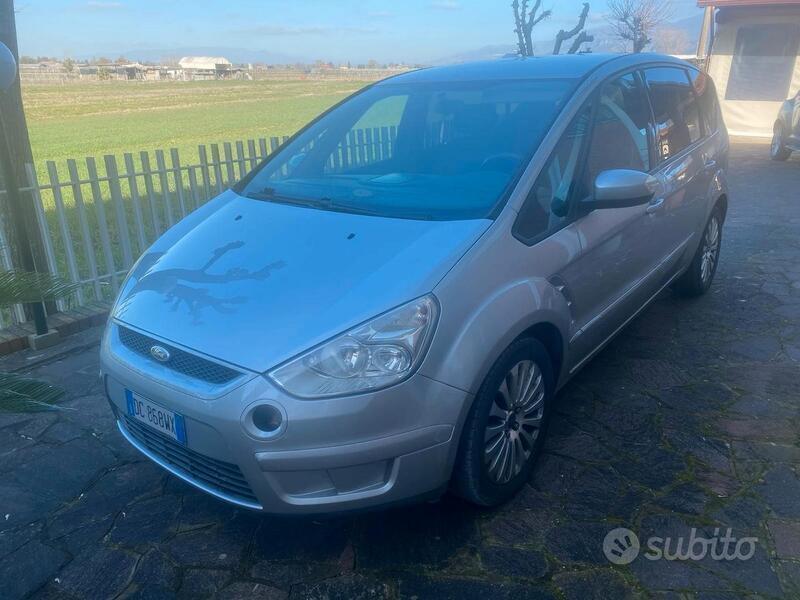 Usato 2006 Ford S-MAX Diesel (3.000 €)