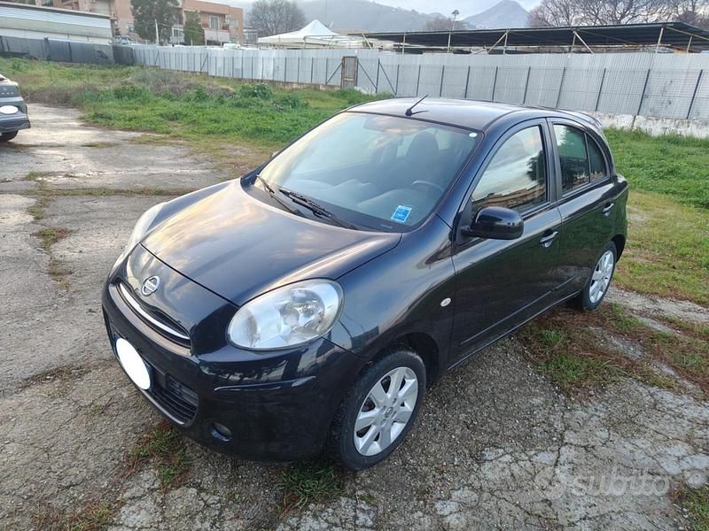 Usata Nissan Micra Tekna 97 CV (71 kW) 2012 Nero Utilitaria