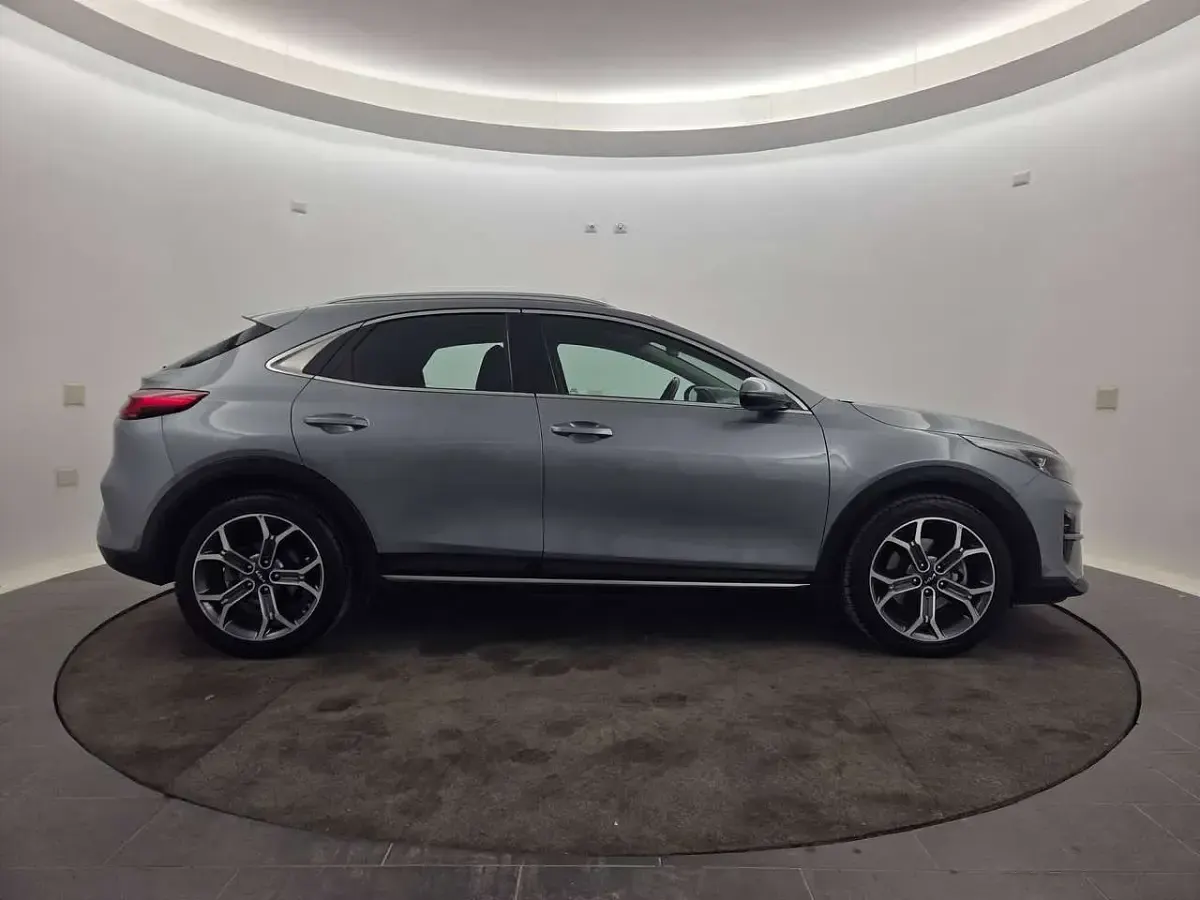Usata Kia XCeed 160 CV (117 kW) 2022 Grigio SUV