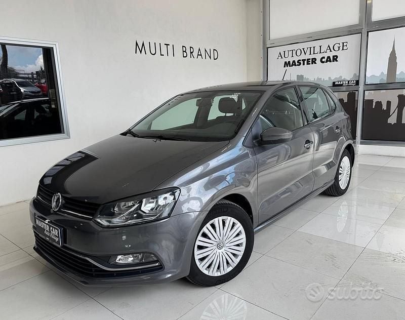 Usata VW Polo Comfortline 89 CV (65 kW) 2017 Grigio Berlina