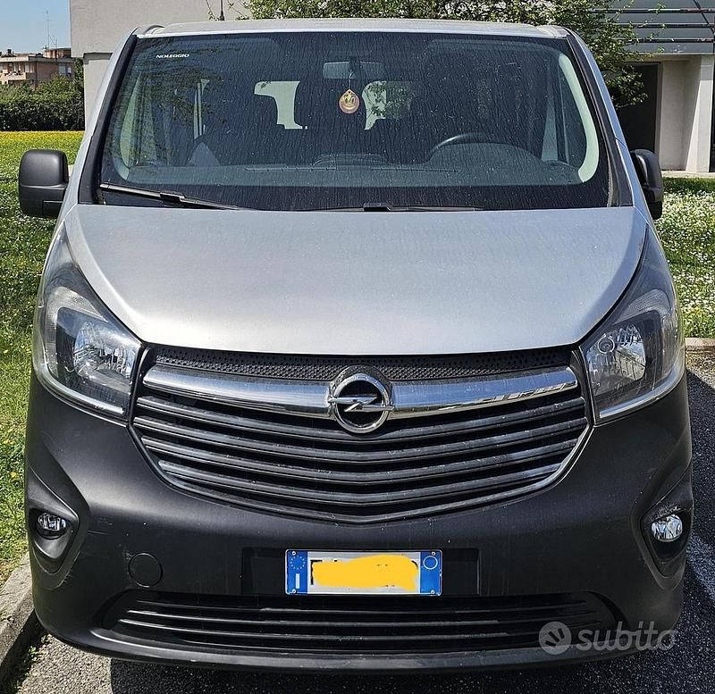 Usata Opel Vivaro 125 CV (91 kW) 2017 Grigio Monovolume