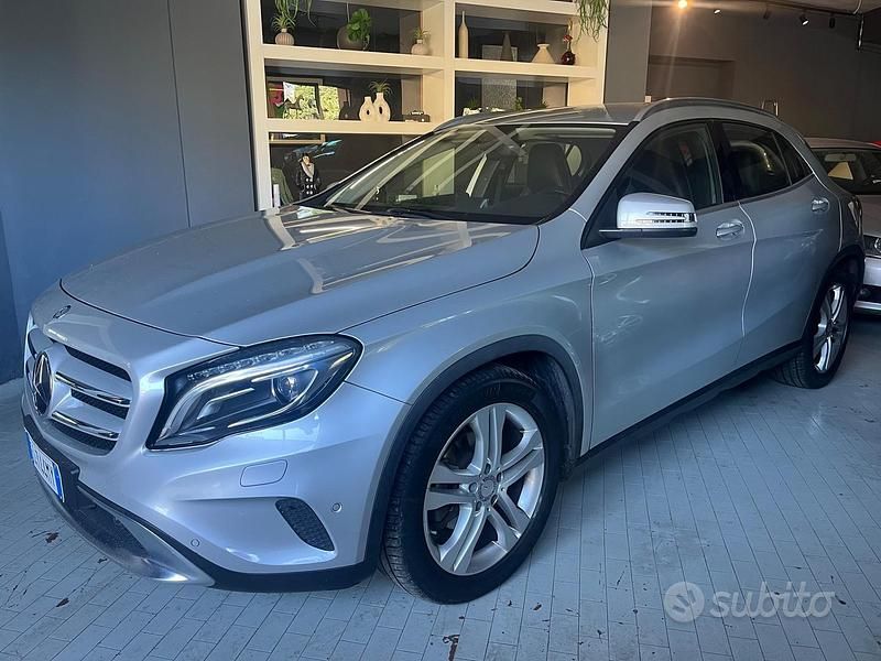 Grigio Usata 2015 Mercedes 200 Premium Station wagon | 14.900 € - Immagine 1/4