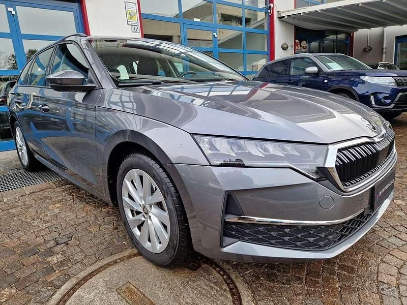 Usata Skoda Octavia Selection 150 CV (110 kW) 2024 Graphitegrau metallic Station wagon