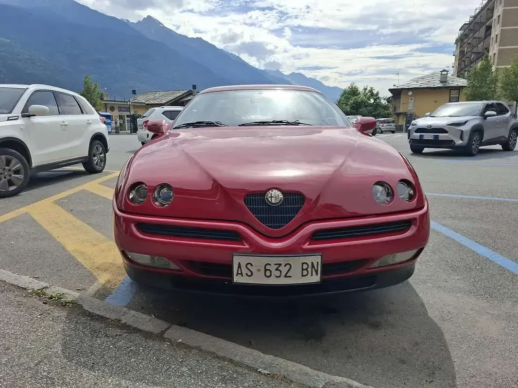 Usata Alfa Romeo GTV Lusso 150 CV (110 kW) 1997 Rosso Coupé