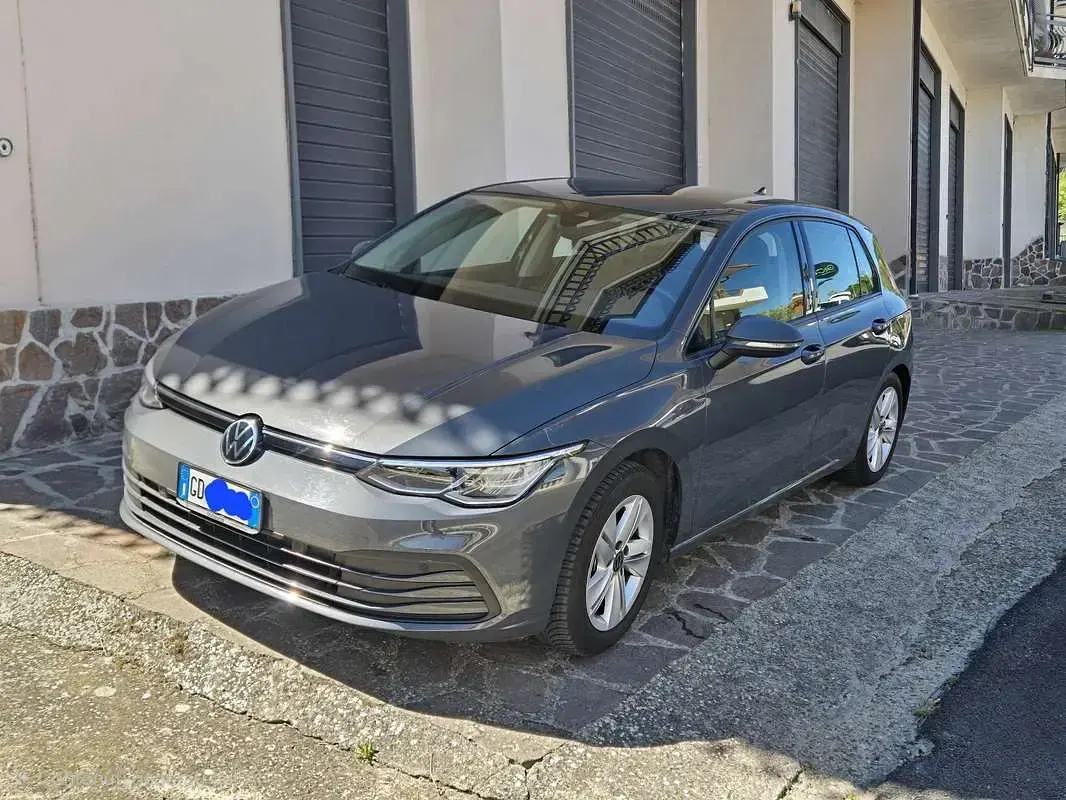 Usata VW Golf VII Life 116 CV (85 kW) 2020 Berlina
