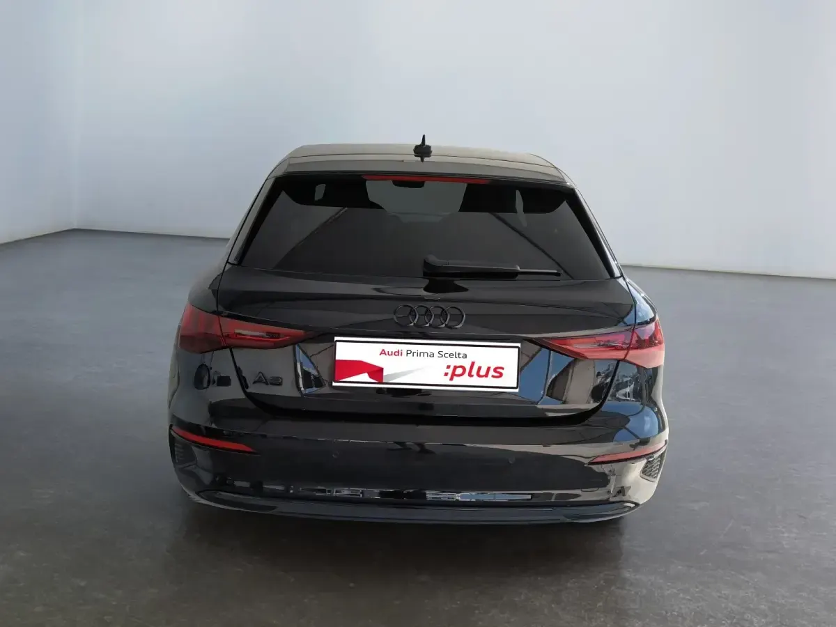 Usata Audi A3 Sportback Advanced 116 CV (85 kW) 2023 Nero Utilitaria