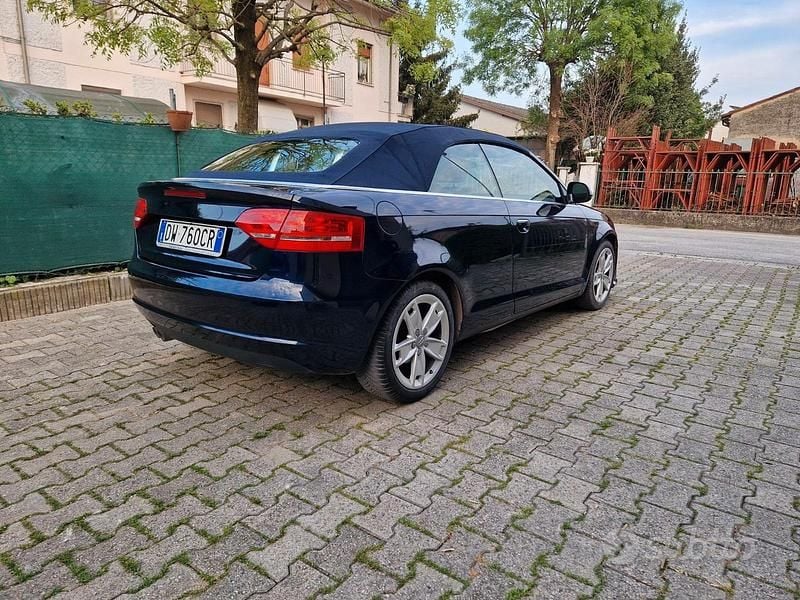 Usata Audi A3 Cabriolet 140 CV (102 kW) 2009 Blu Cabrio