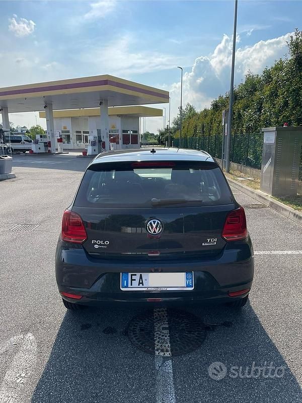 Usata VW Polo 75 CV (55 kW) 2015 Grigio Utilitaria