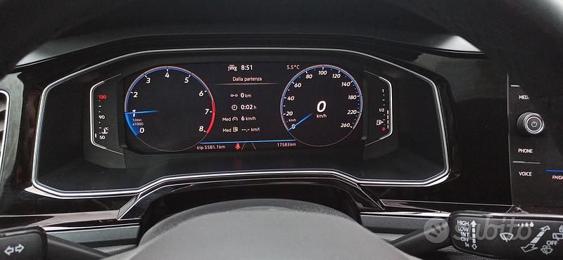 Usata VW Taigo R-line 116 CV (85 kW) 2024 Grigio SUV