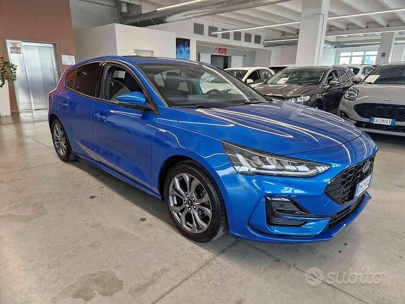 Usata Ford Focus ST 125 CV (91 kW) 2023 Blu Berlina