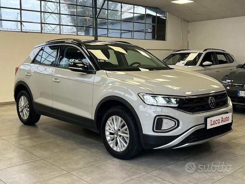 Usata VW T-Roc 110 CV (80 kW) 2024 Grigio SUV
