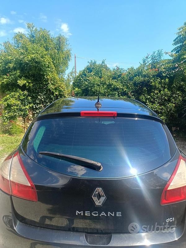 Usata Renault Mégane Dynamique 110 CV (80 kW) 2010 Nero Berlina