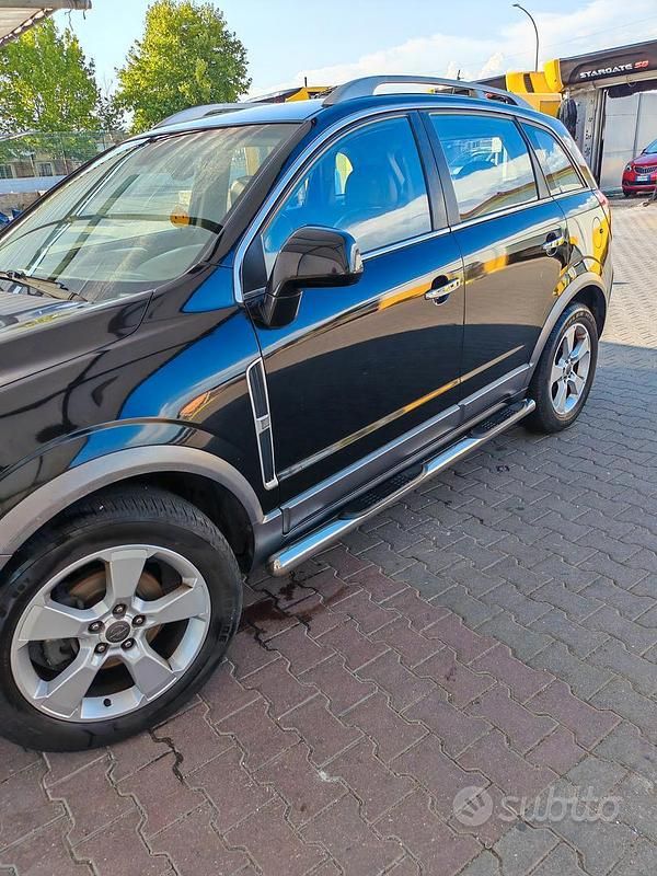 Usata Opel Antara Edition 150 CV (110 kW) 2007 Nero SUV