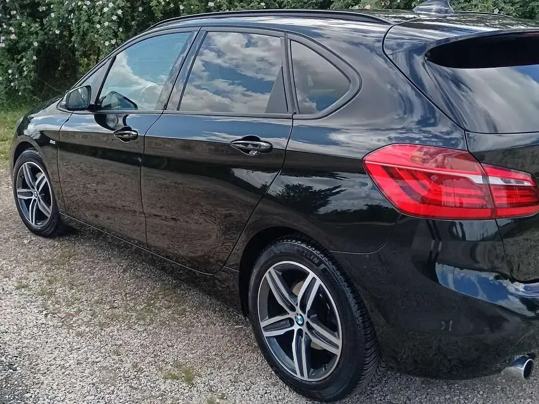 Usata BMW 218 Active Tourer Sport Line 150 CV (110 kW) 2017 Nero Monovolume