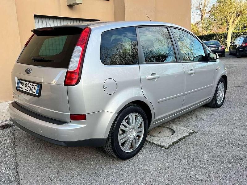 Usata Ford Focus Trend 90 CV (66 kW) 2007 Station wagon