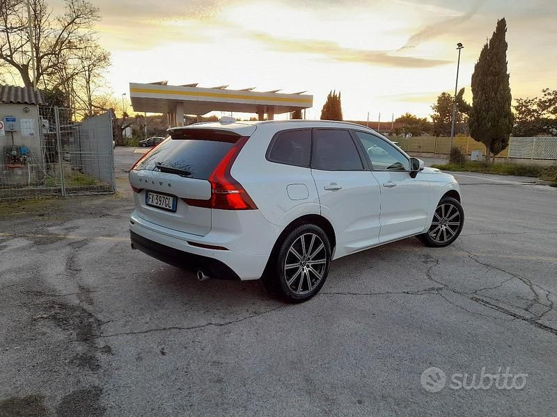 Usata Volvo XC60 Momentum 150 CV (110 kW) 2019 Bianco SUV