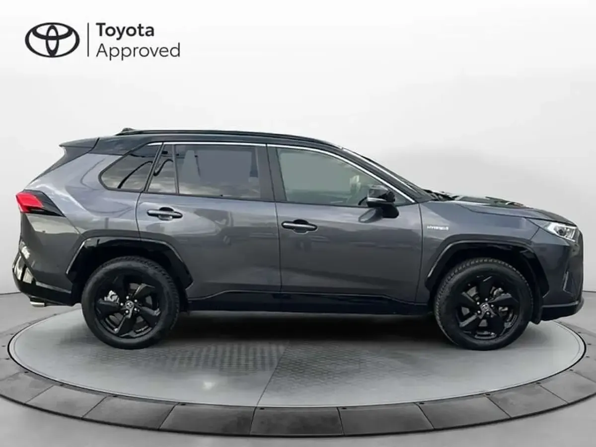 Usata Toyota RAV4 Hybrid Style 222 CV (163 kW) 2019 Grigio SUV