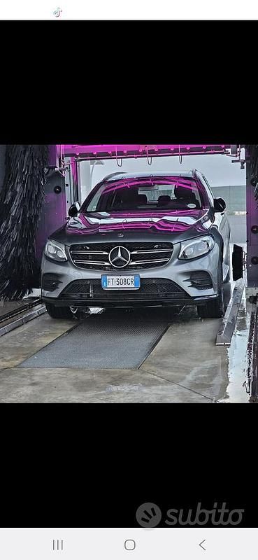 Usata Mercedes 250 AMG 211 CV (155 kW) 2019 Grigio SUV