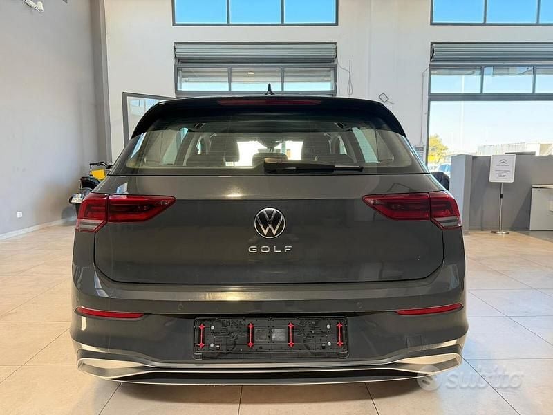 Usata VW Golf VIII Style 116 CV (85 kW) 2022 Grigio Berlina