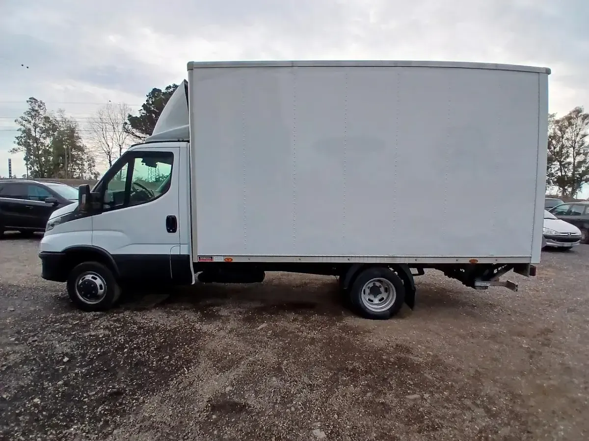 Usata Iveco Daily 155 CV (114 kW) 2021 Bianco Cabrio