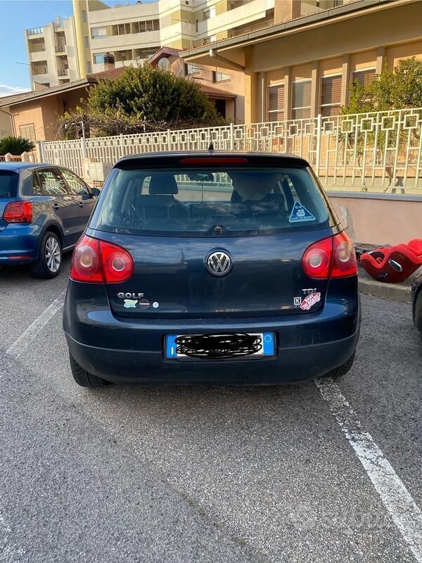 Blu/azzurro Usata 2007 VW Golf V Comfortline Tre volumi | 1300 € (Buon prezzo) - Immagine 1/4
