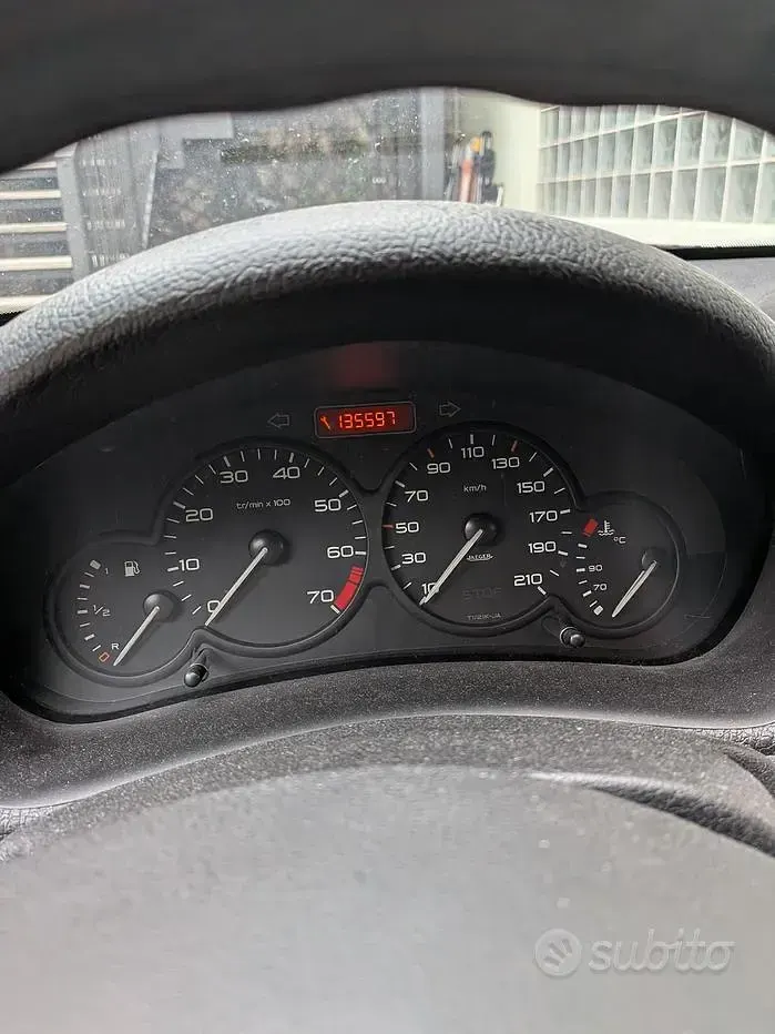 Usata Peugeot 206 75 CV (55 kW) 2003 Berlina