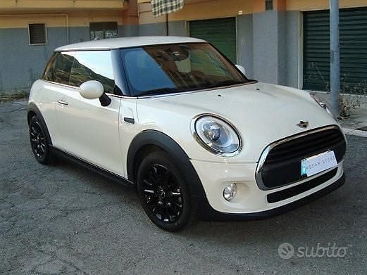 Usata Mini ONE 95 CV (69 kW) 2015 Bianco Utilitaria