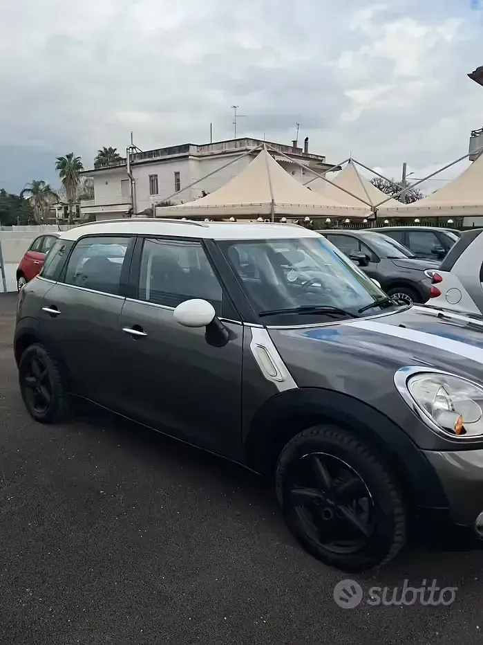 Usata Mini Cooper D Countryman 90 CV (66 kW) 2011 Grigio SUV
