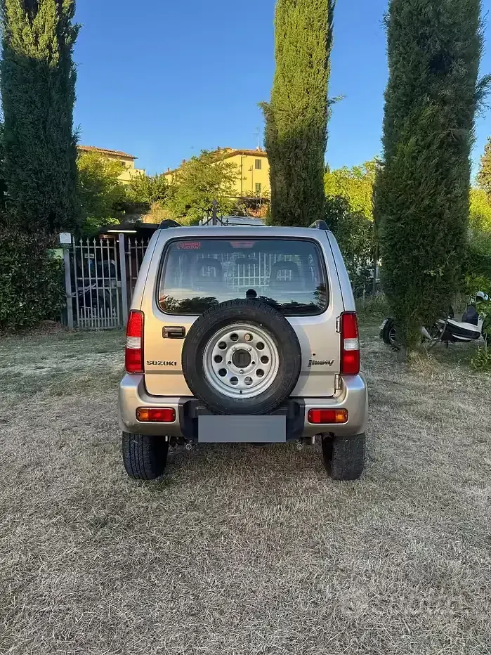 Usata Suzuki Jimny 85 CV (62 kW) 2008 SUV