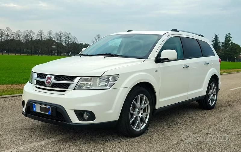 Usata Fiat Freemont 170 CV (125 kW) 2014 Bianco SUV