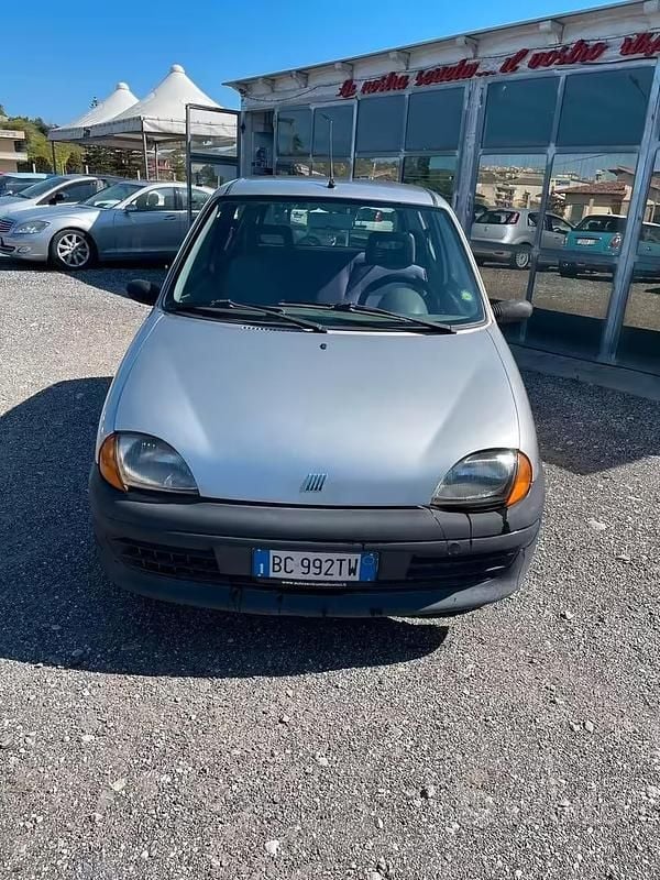 Usata Fiat Seicento Young 39 CV (28 kW) 1999 Utilitaria