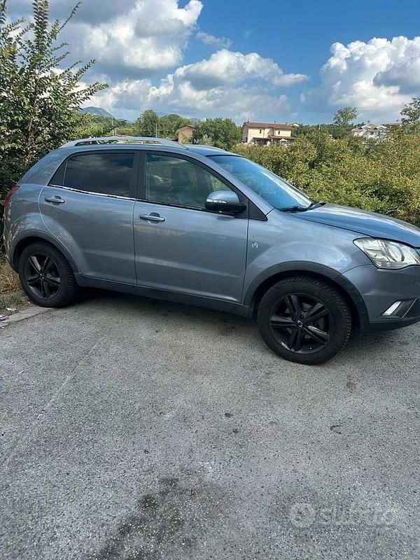 Grigio Usata 2011 Ssangyong (KGM) Korando SUV | 2000 € - Immagine 1/4