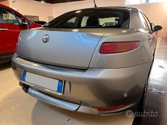 Usata Alfa Romeo GT Progression 165 CV (121 kW) 2003 Grigio Coupé