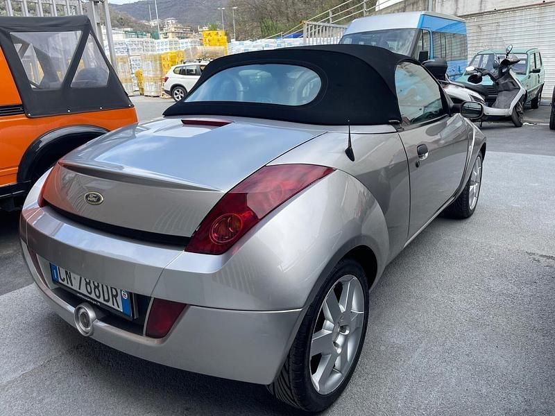 Usata Ford StreetKa 95 CV (69 kW) 2004 Argento Cabrio