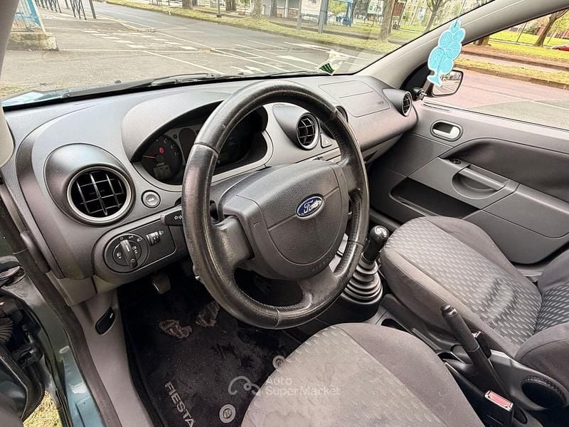 Usata Ford Fiesta 80 CV (58 kW) 2002 Utilitaria