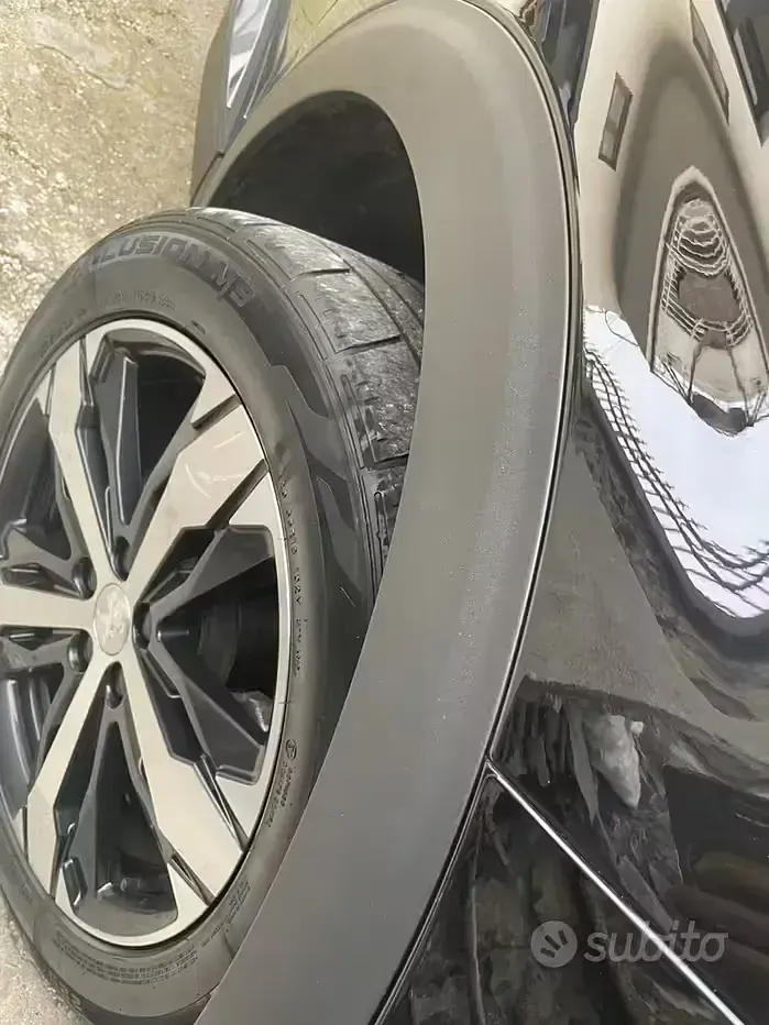 Usata Peugeot 3008 GT-line 131 CV (96 kW) 2018 Nero SUV