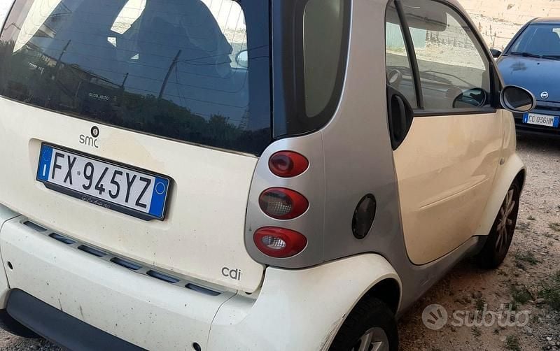 Usata Smart ForTwo Coupé 2002 Utilitaria