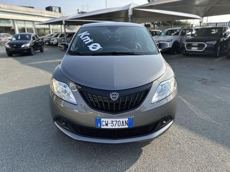 Usata Lancia Ypsilon S 69 CV (50 kW) 2024 Grigio scuro Utilitaria
