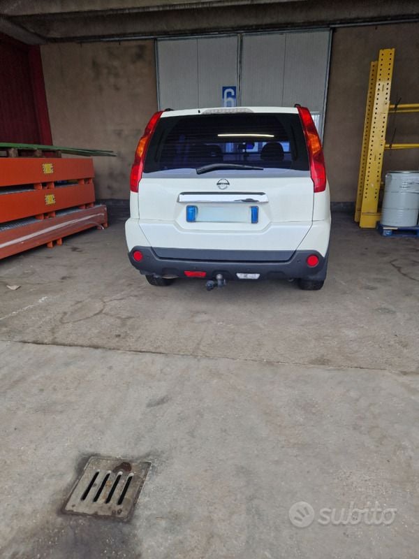 Usata Nissan X-Trail 150 CV (110 kW) 2008 Bianco SUV