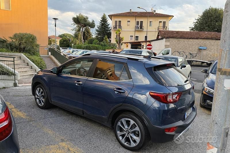 Usata Kia Stonic Style 97 CV (71 kW) 2020 Blu SUV