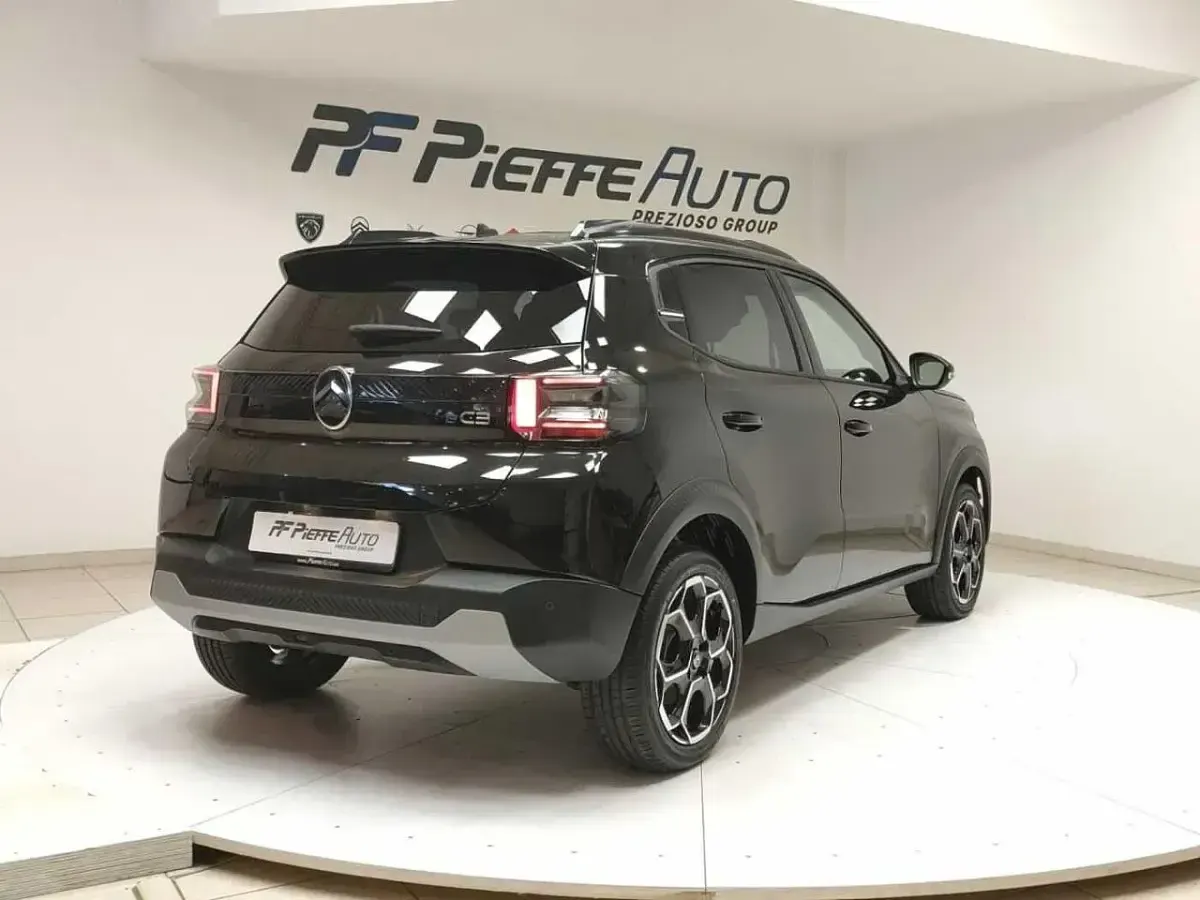 Usata Citroën e-C3 52 kW (72 CV) 2025 Nero metallizzato Utilitaria