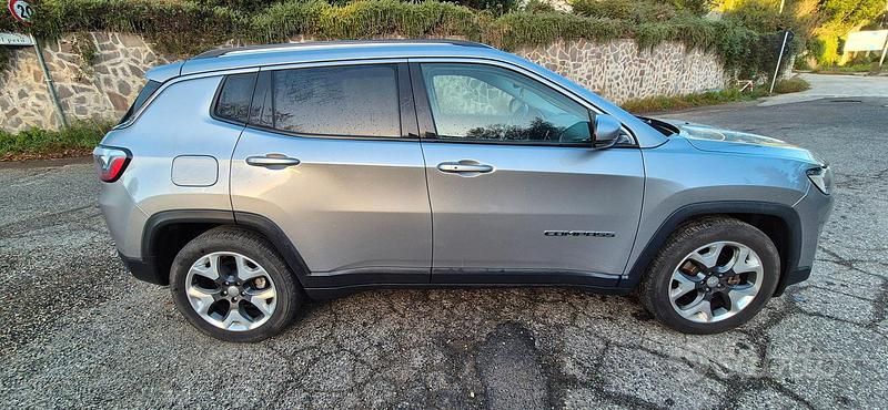 Usata Jeep Compass Limited 120 CV (88 kW) 2018 Argento SUV