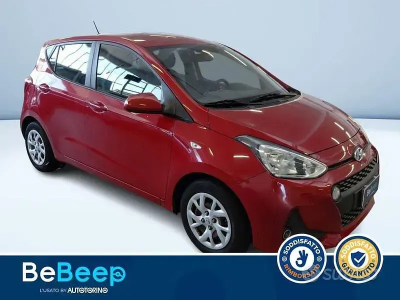 Usata Hyundai i10 Style 67 CV (49 kW) 2017 Rosso metallizzato Utilitaria