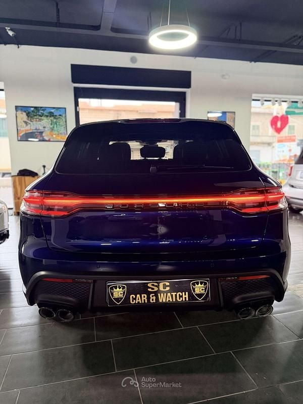 Usata Porsche Macan 265 CV (194 kW) 2023 Blu/azzurro SUV