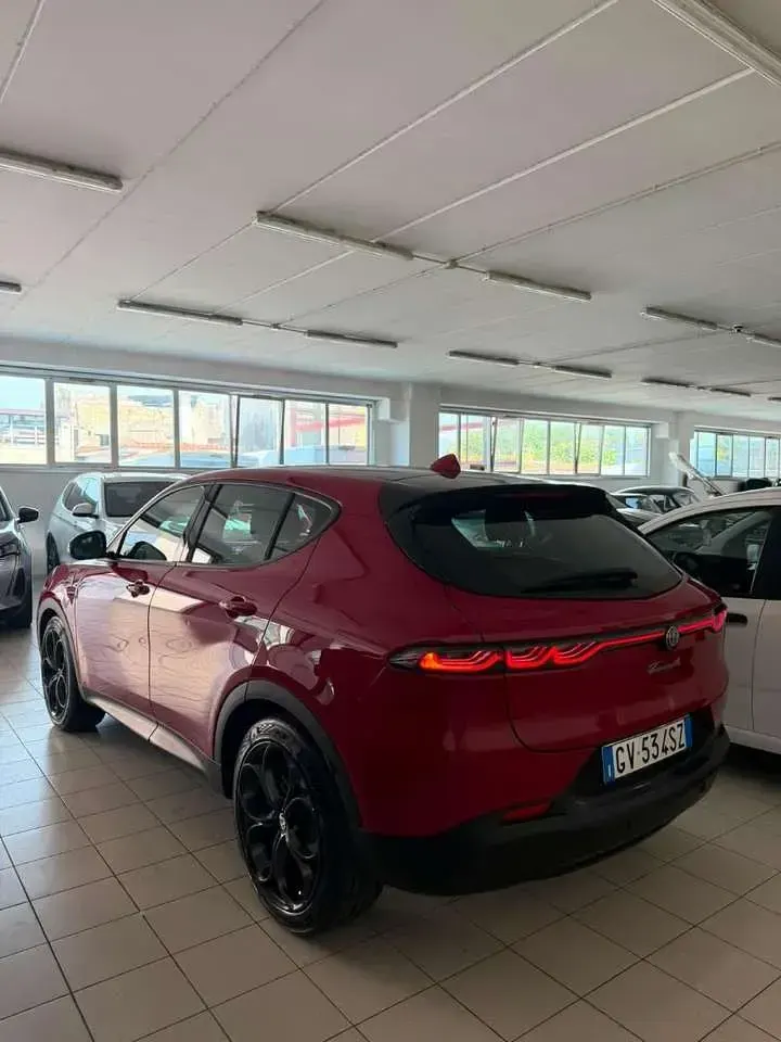 Usata Alfa Romeo Tonale Sprint 133 CV (97 kW) 2024 Rosso SUV