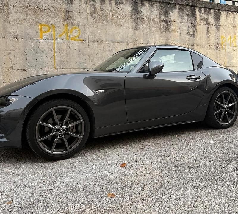 Usata Mazda MX5 Inclusive 160 CV (117 kW) 2017 Grigio Cabrio