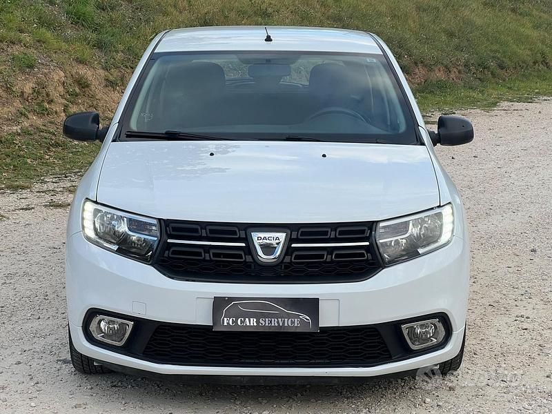 Usata Dacia Sandero 90 CV (66 kW) 2017 Bianco Utilitaria