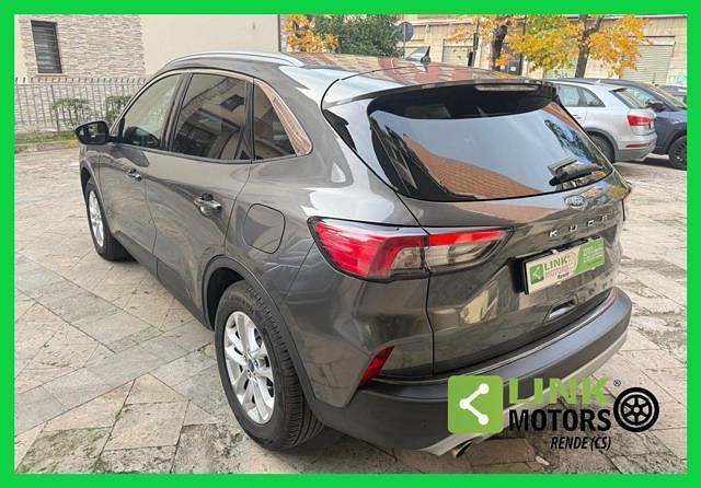 Usata Ford Kuga Titanium 120 CV (88 kW) 2021 Grigio SUV
