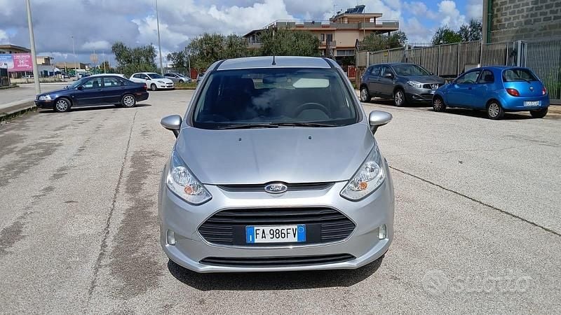 Usata Ford B-MAX Business Edition 95 CV (69 kW) 2015 Grigio Monovolume