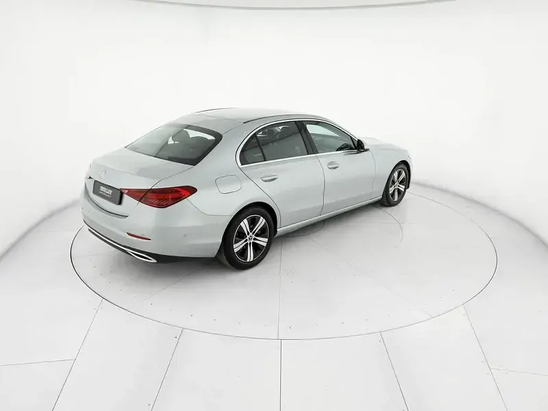 Usata Mercedes 200 Advanced 163 CV (119 kW) 2025 Argento Berlina